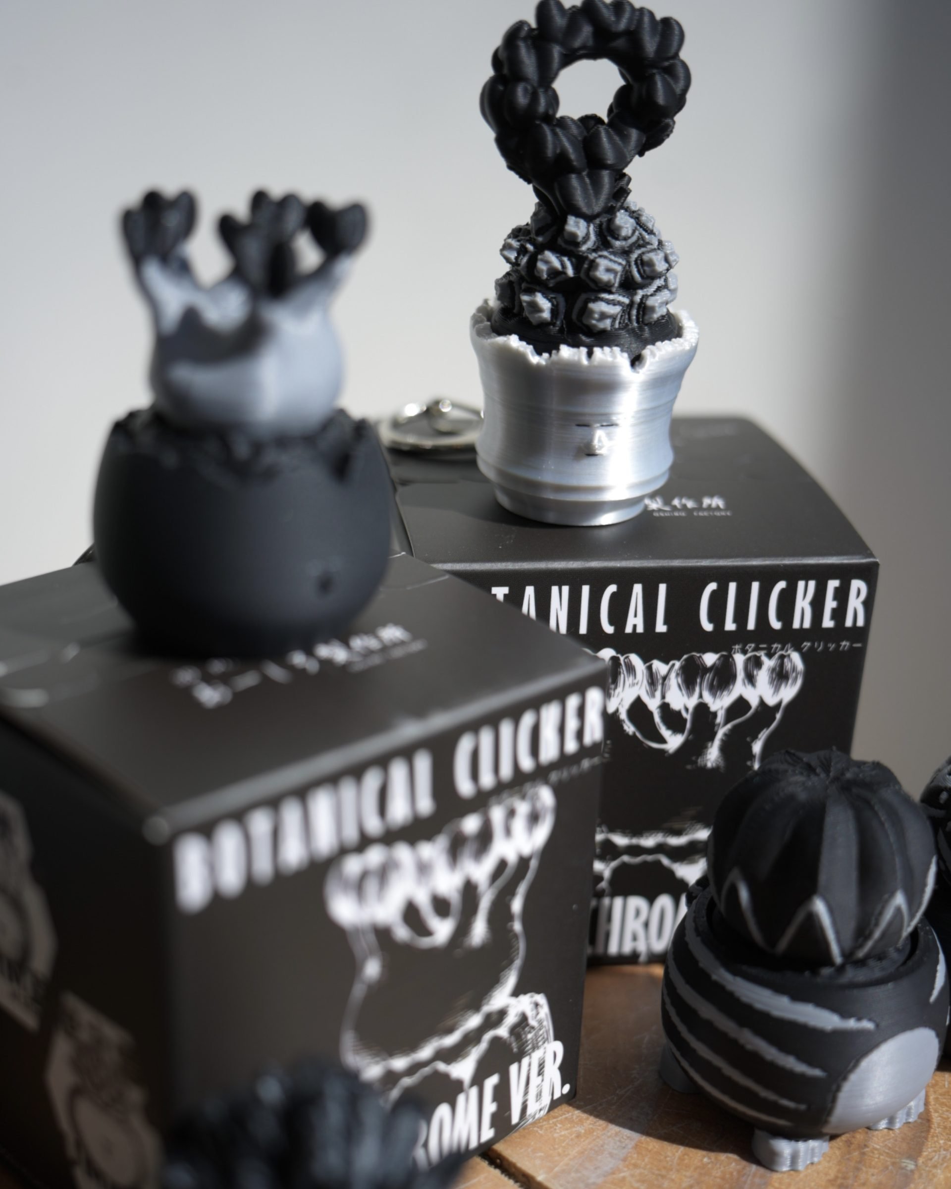 Botanical Clicker - Monochrome 黑灰極簡盲盒系列|<br>日本聯名 3D打印塊根植物模型 Art Toy